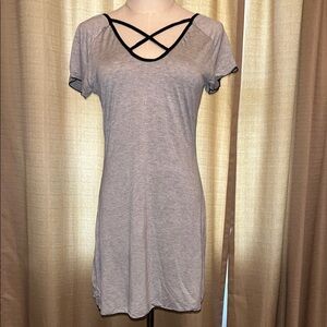 Nightgown V-neck Chemise Sleepwear Sleep Shirt Short Sleeve Womens Medium NWOT